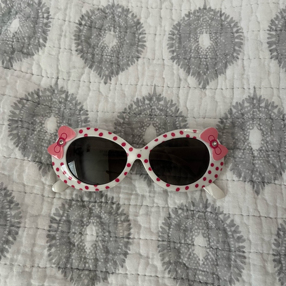 Hello Kitty Kids Pink Polka Dot Sunglasses